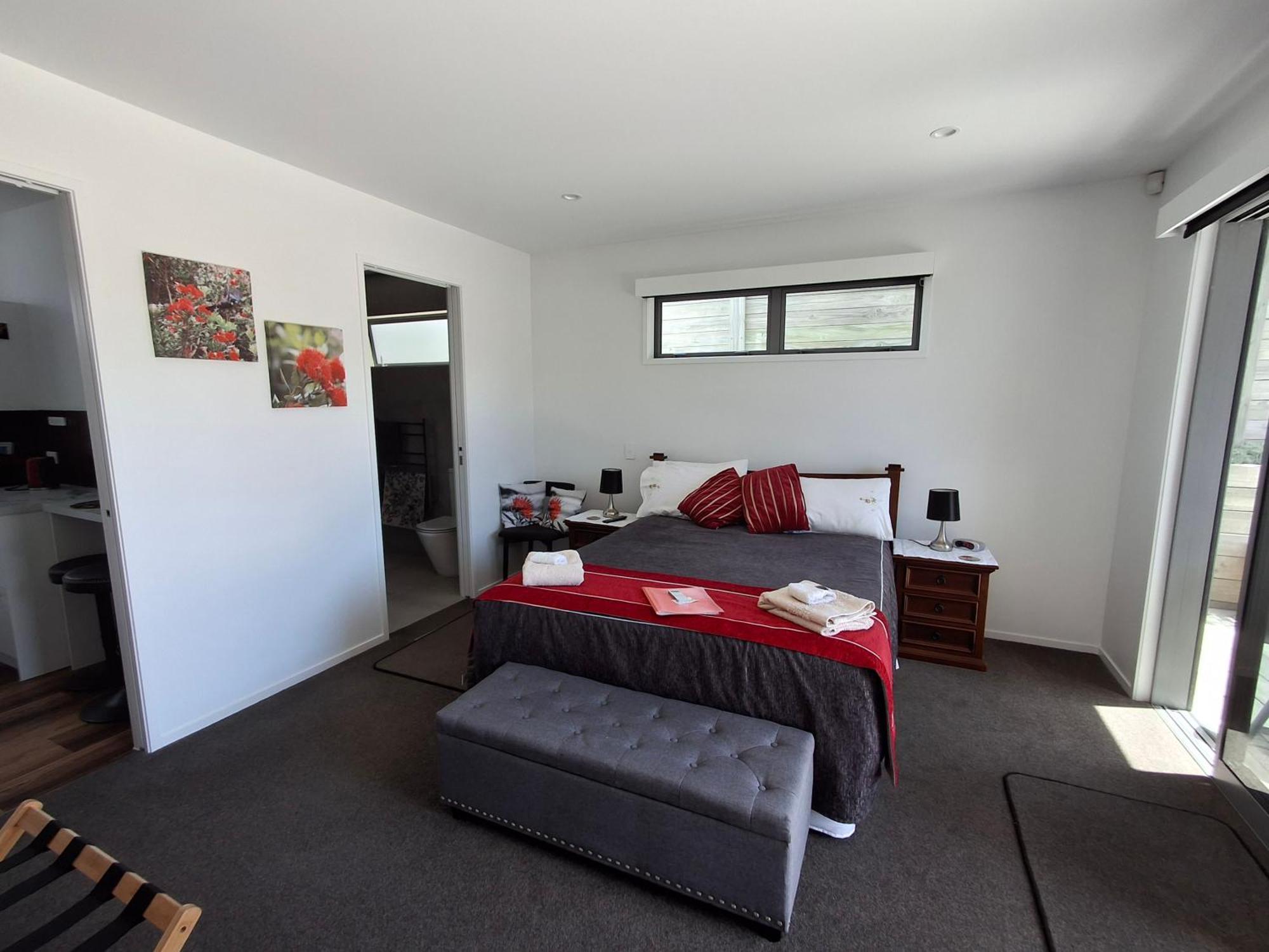 Papamoa Beach, Pohutukawa Deluxe Studio, On Hugoway Екстер'єр фото
