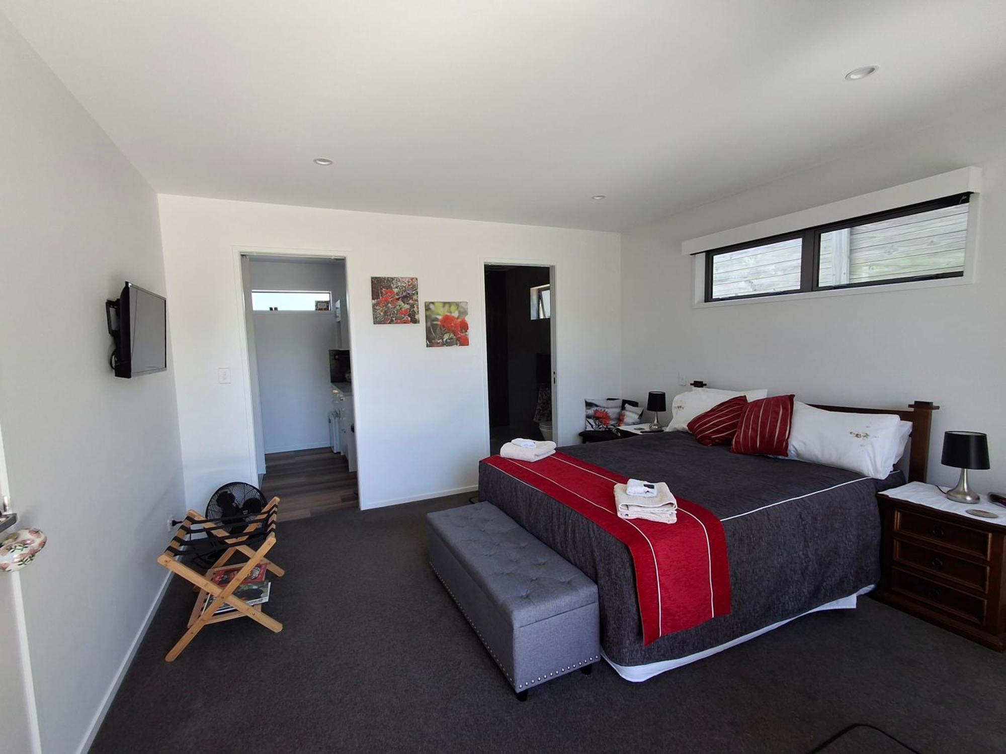 Papamoa Beach, Pohutukawa Deluxe Studio, On Hugoway Екстер'єр фото